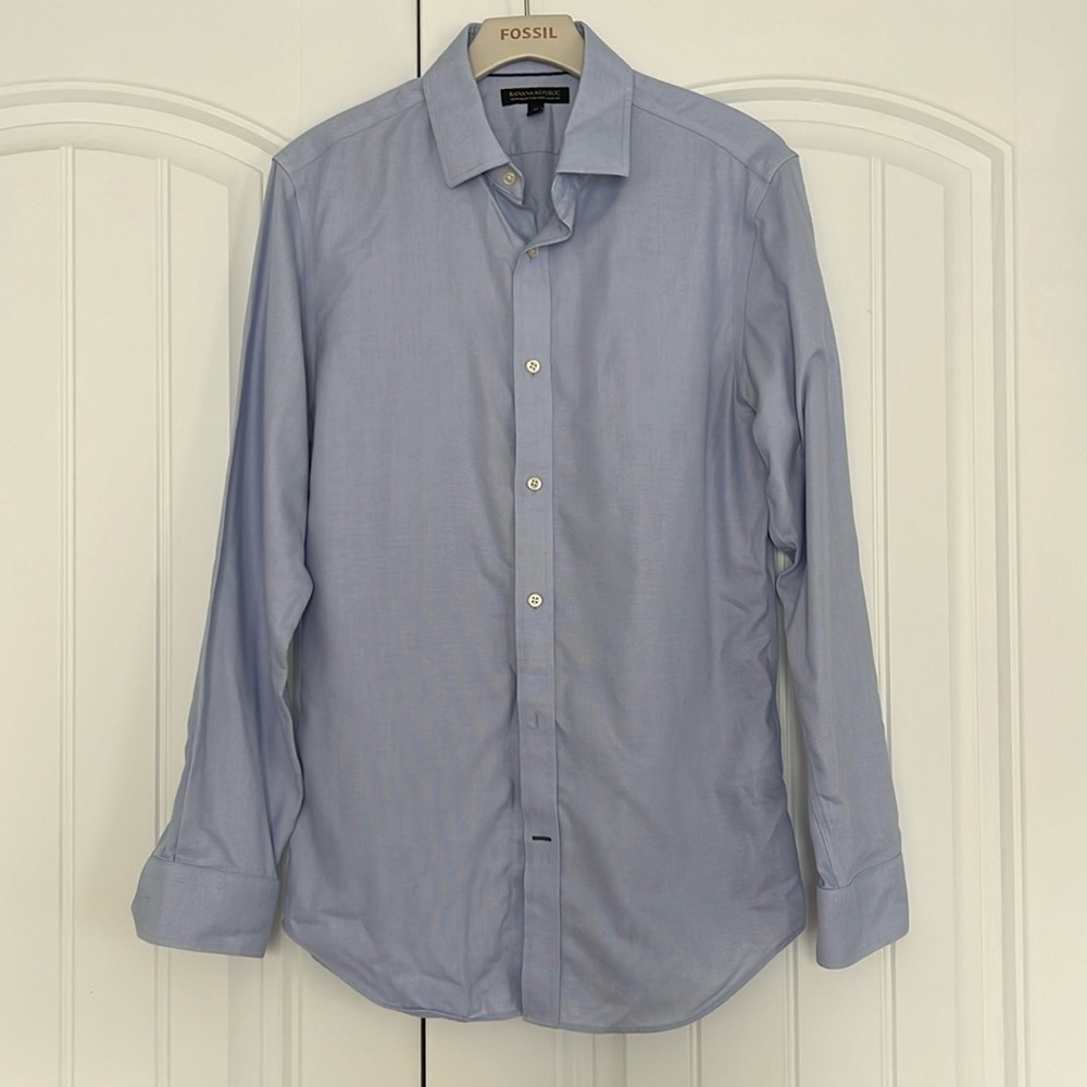 Banana Republic Men’s Powder Blue Long Sleeve Deess Shirt, Size M